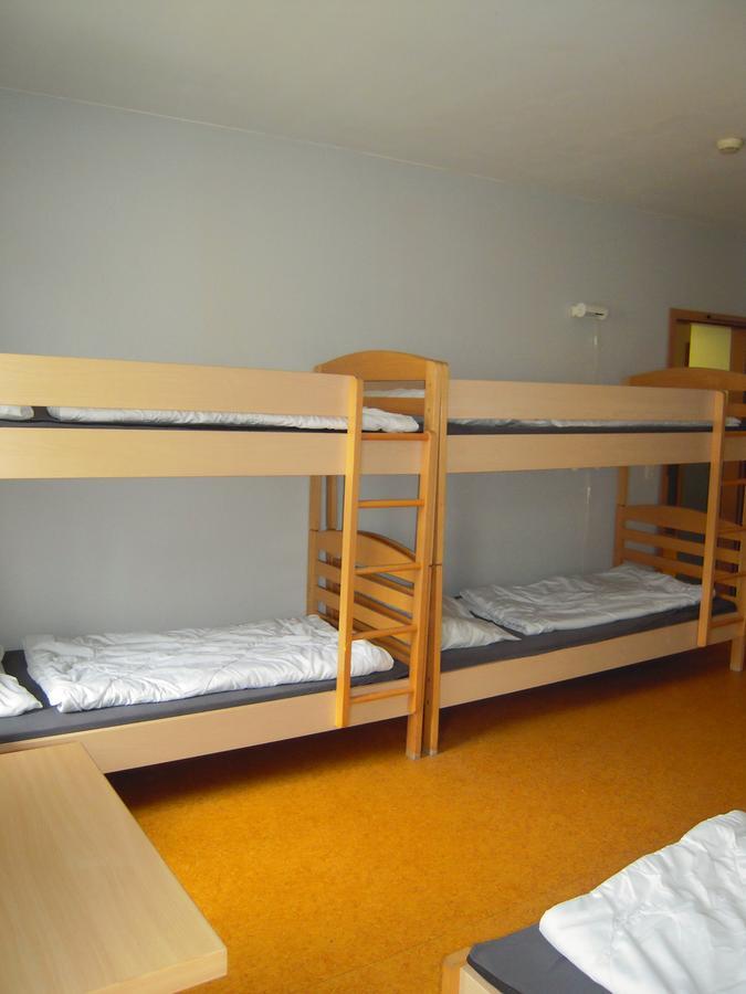 ברלין Happy Go Lucky Hotel + Hostel Schoneberg מראה חיצוני תמונה