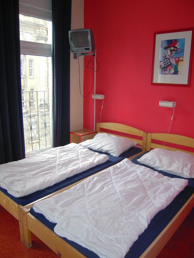 ברלין Happy Go Lucky Hotel + Hostel Schoneberg מראה חיצוני תמונה