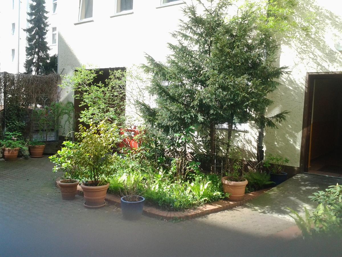 ברלין Happy Go Lucky Hotel + Hostel Schoneberg מראה חיצוני תמונה